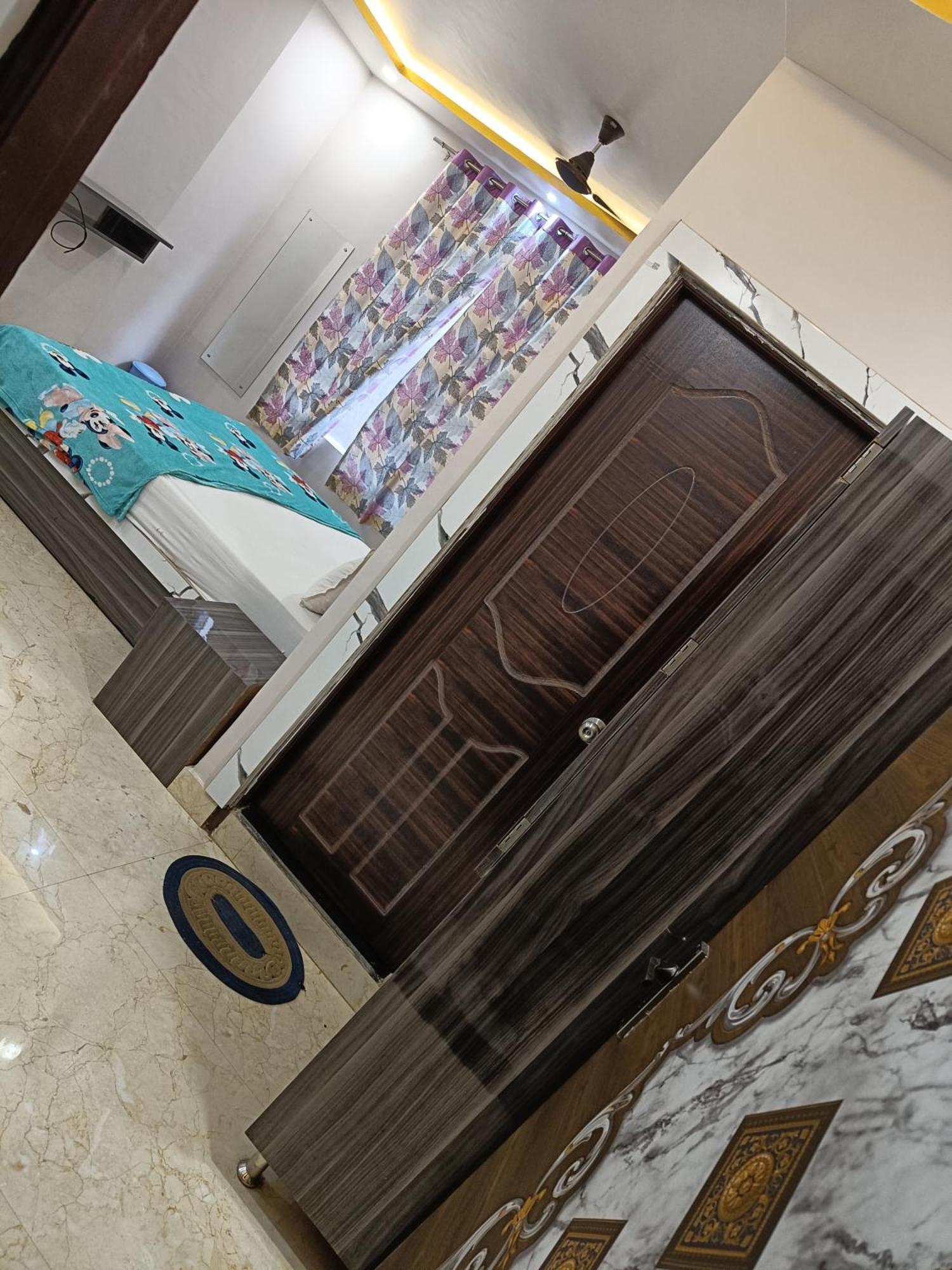 Hotel Pragya International Varanasi Esterno foto